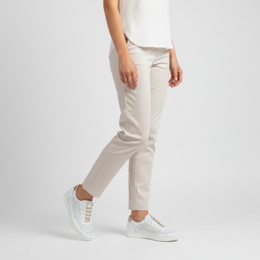 Sneakersy damskie S.Barski, cholewka skóra naturalna perforowana wiązanie klasyczne niski fason zaokrąglony nosek, białe, GR61-5992