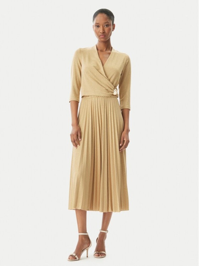 Rinascimento Sukienka koktajlowa CFC0122980003 Złoty Regular Fit