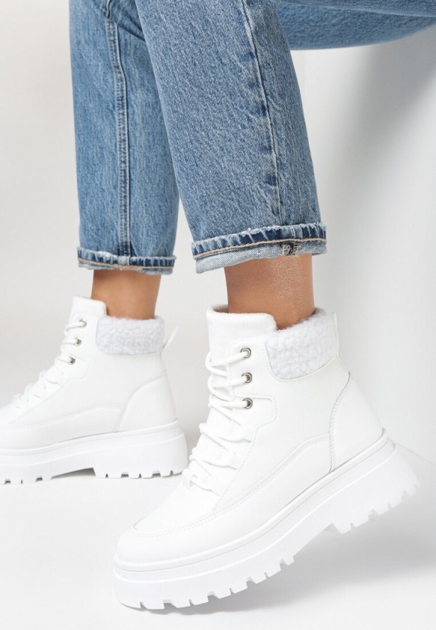 Białe Traperki Sznurowane Trapery Jette