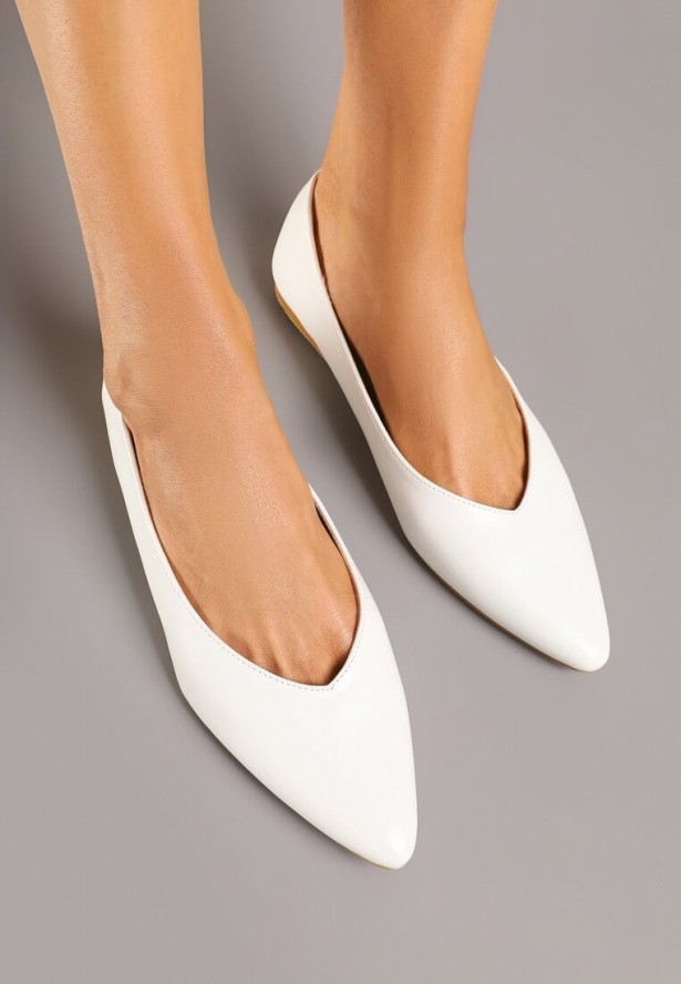 Białe Balerinki Vices Ozdobione Migdałowym Noskiem Neoranea