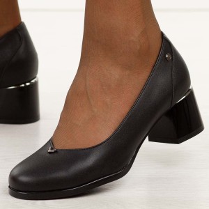 Czarne czółenka damskie na obcasie Potocki 12712