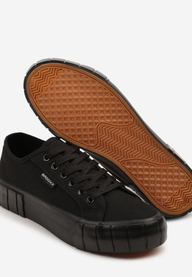 Czarne Trampki na Grubej Podeszwie z Tłoczeniem Maitiana