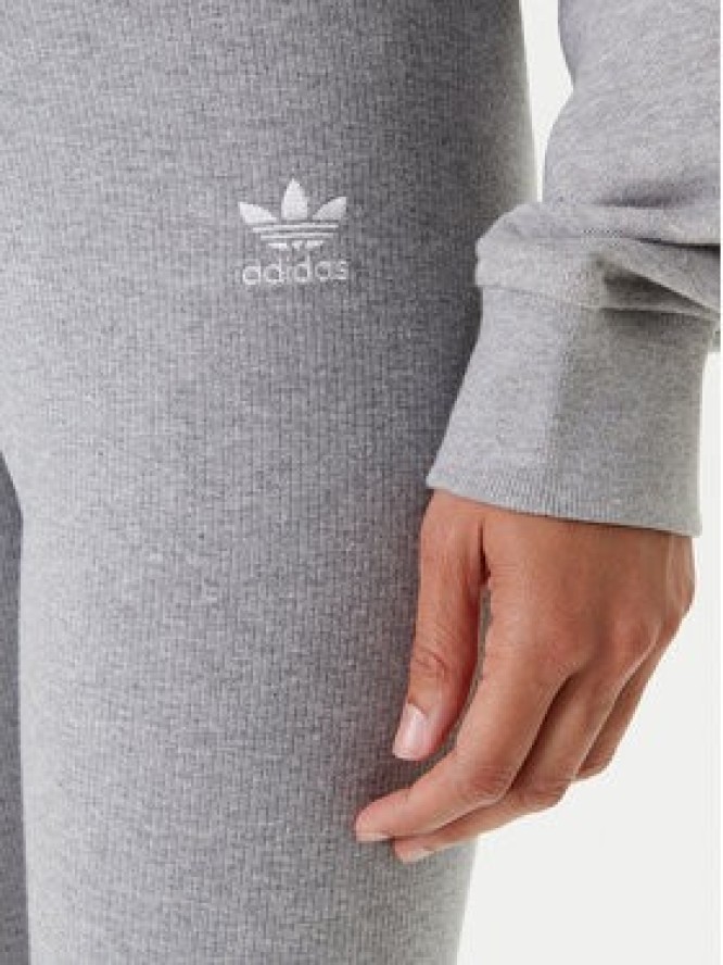 adidas Legginsy Essentials IY9646 Szary Slim Fit