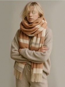 Szalik w stylu boho - wielobarwny