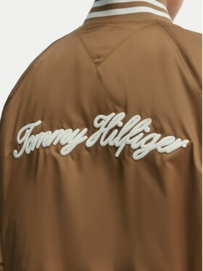 Tommy Hilfiger Kurtka bomber Logo Appliqué WW0WW48618 Brązowy jasny Regular Fit