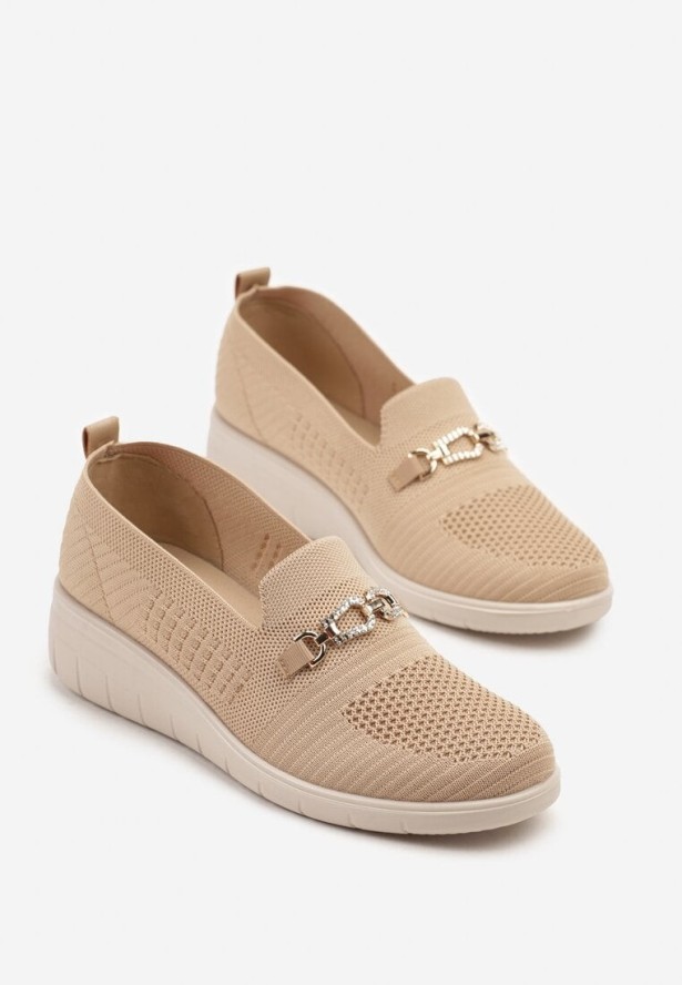 Ciemnobeżowe Półbuty na Koturnie z Ozdobą i Cyrkoniami Neviae