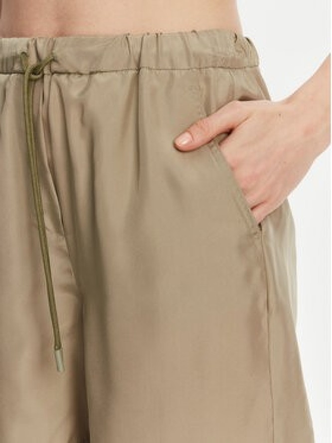 Marella Szorty materiałowe Borbona 2513141025 Zielony Relaxed Fit