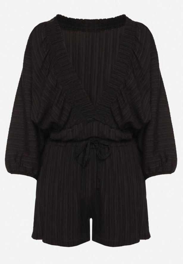 Czarny Komplet Bluzka z Rękawami Typu Nietoperz i Głębokim Dekoltem Szorty z Gumką w Talii Femvia