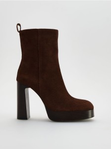 Skórzane botki na obcasie - brązowy