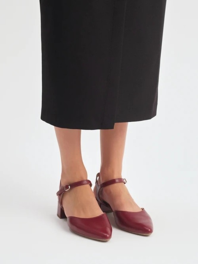 Bordowe czółenka damskie slingback bez pięty