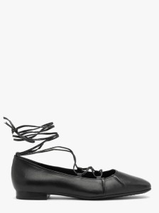 Czarne baleriny z wiązaniem wokół kostki