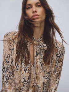 Bluzka w zwierzęcy wzór - wielobarwny