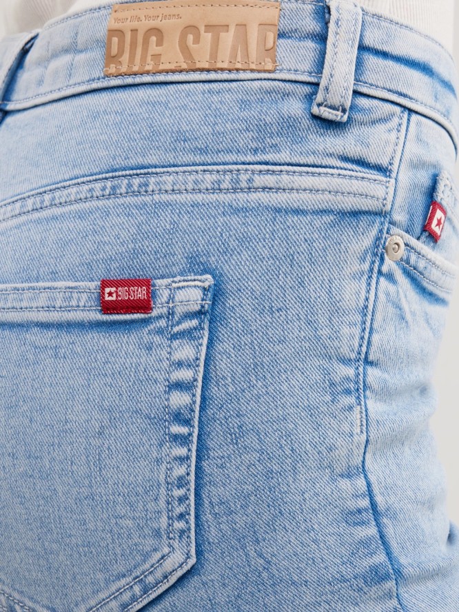 Jeansy damskie z krótką nogawką niebieskie Adela Cropped 205