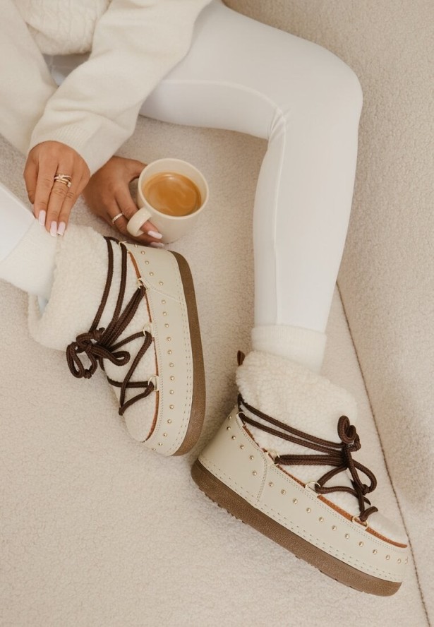 Beżowe Śniegowce Ozdobnie Futerkiem i Nitami Abrinca