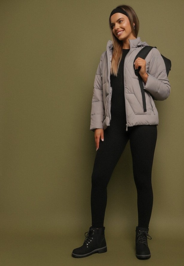 Jasnoszara Kurtka z Szerokim Pikowaniem i Kapturem Yasidi