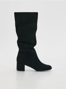 Zamszowe kozaki na obcasie - czarny