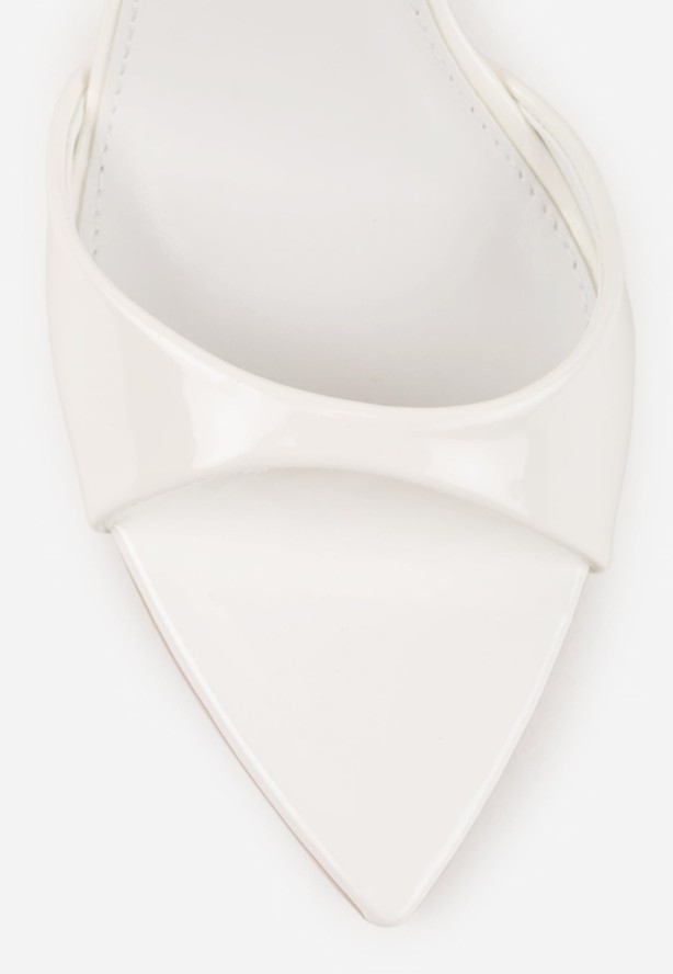 Białe Sandały z Paskiem wokół Kostki i Noskiem w Szpic z Lakierowanej Imitacji Skóry Santel