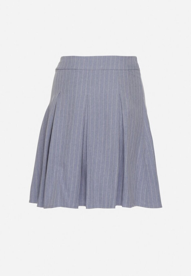 Niebieska Spódnica w Delikatne Paski o Rozkloszowanym Kroju z Plisami Redamara