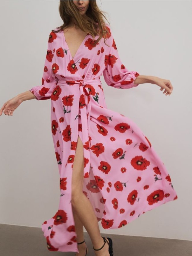 Sukienka maxi w kwiaty - różowy