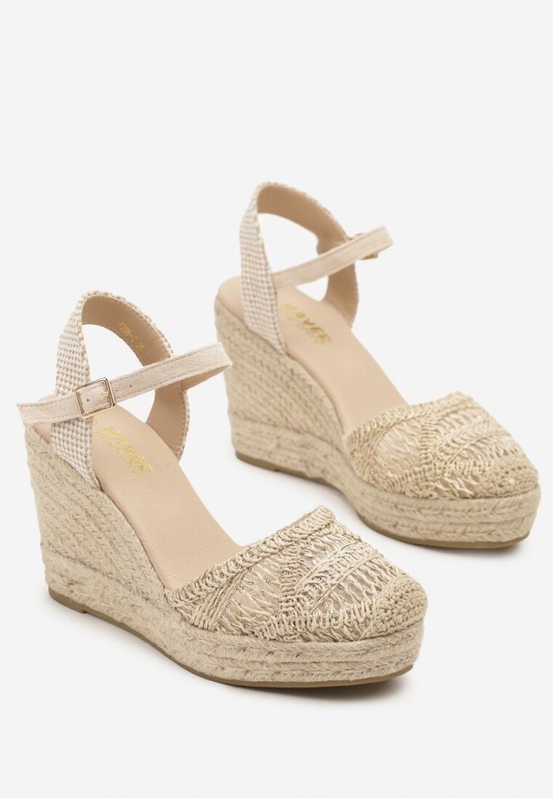 Jasnobeżowe Sandały z Szydełkową Cholewką na Plecionym Koturnie Flearella