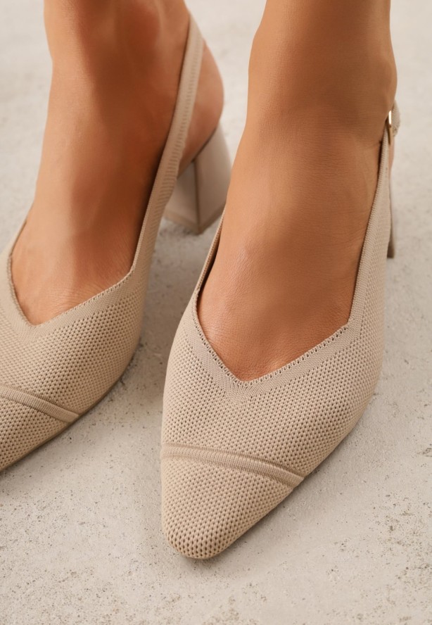 Ciemnobeżowe Czółenka VICES Soft Fit Slingback na Lakierowanym Słupku z Elastyczną Cholewką Comfort Coromenis