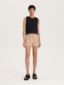 Szorty z wysokim stanem - beżowy