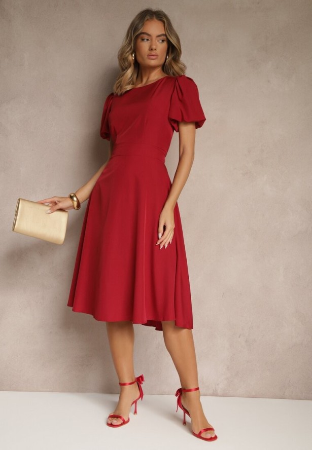 Bordowa Rozkloszowana Sukienka Vices Ozdobiona Odpinanym Kwiatem 3D Koleira