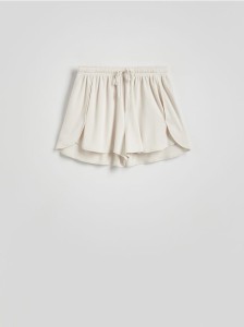 Gładkie szorty z modalem - beżowy