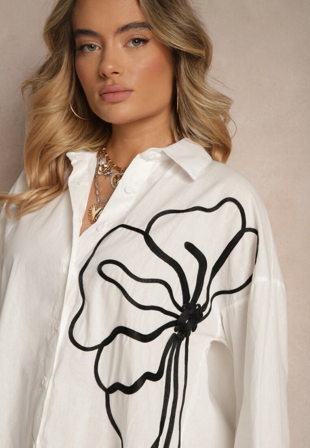 Biała Koszula z Bawełny z Ozdobną Aplikacją z Kwiatami Frolreia