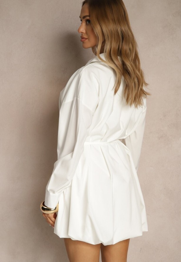 Biała Sukienka Koszulowa Typu Bombka Ozdobiona Paskiem Lavirivae