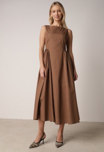 Brązowa Sukienka Bawełniana o Rozkloszowanym Fasonie z Dekoltem Łódką i Kieszeniami Elenira