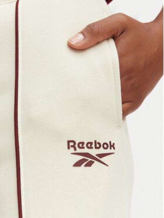 Reebok Spodnie dresowe Oliwia RK25683CCW Kremowy Regular Fit