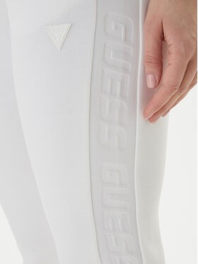 Guess Spodnie dresowe V2YB18 K7UW2 Biały Regular Fit