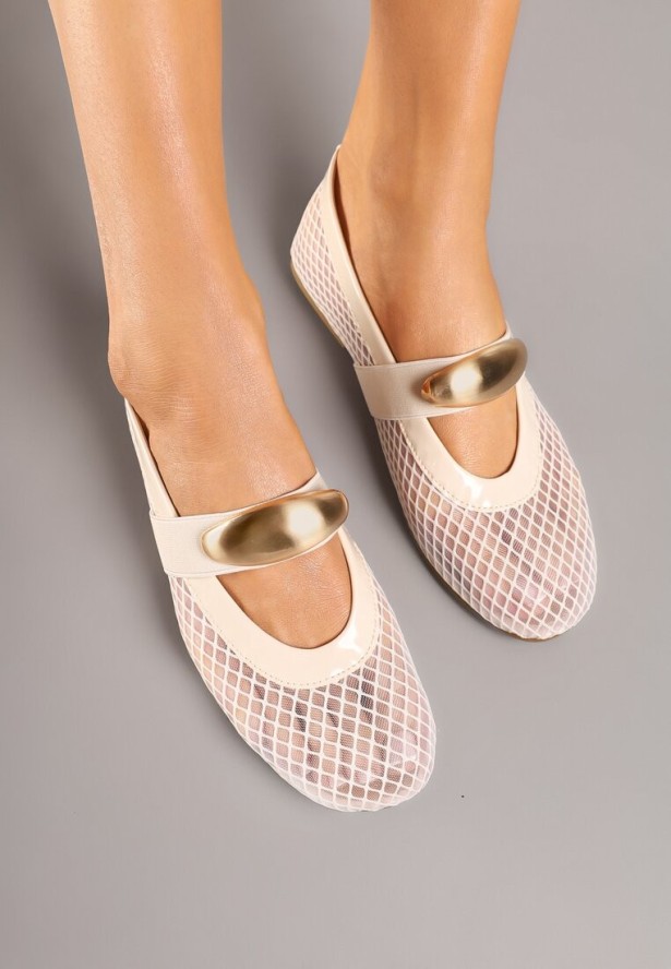 Beżowe Siateczkowe Balerinki z Metalową Ozdobą Tatolira