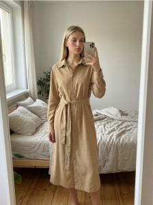 Sukienka midi z kołnierzykiem - brązowy