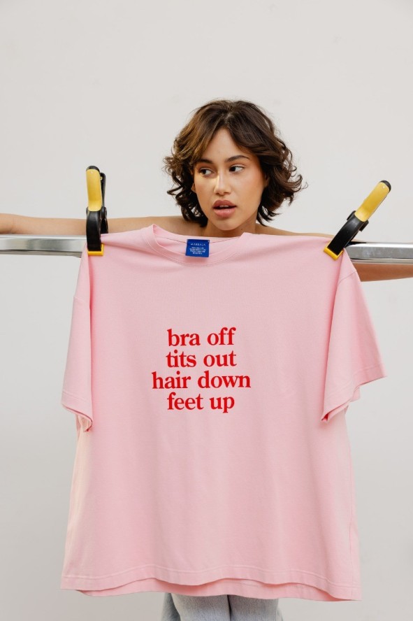 T-shirt z NADRUKIEM w kolorze PINK - EAZY - BRA OFF