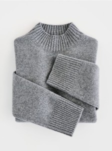 Wełniany sweter - szary