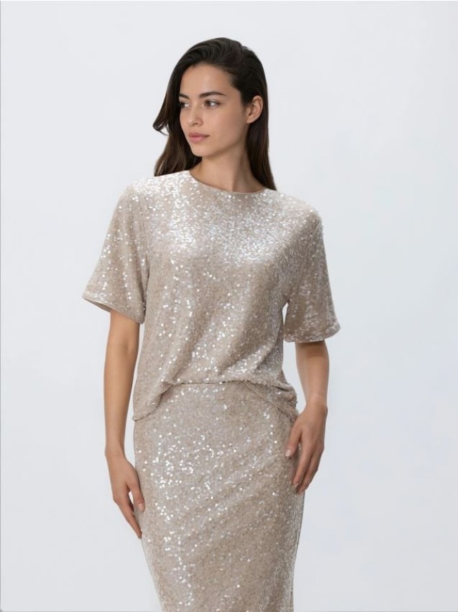 Cekinowy t-shirt boxy - kremowy