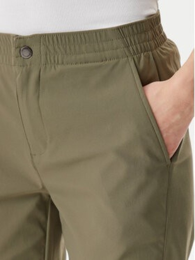 Columbia Spodnie outdoor Cedar Crest™ 2119793 Khaki Regular Fit