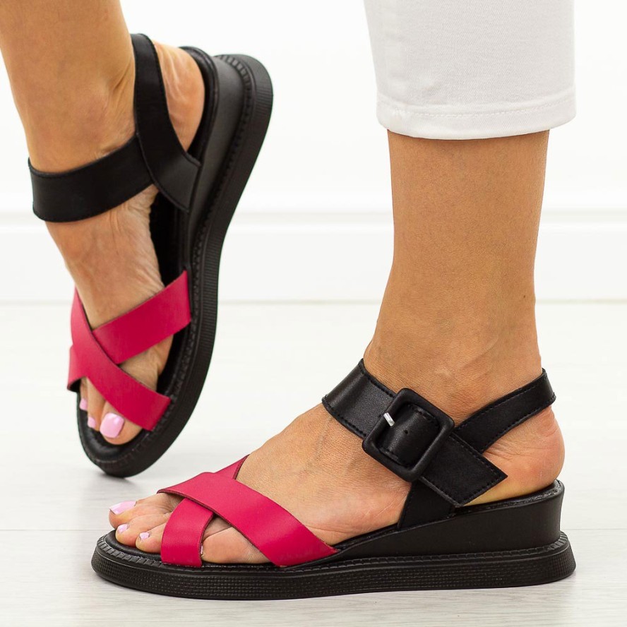 Fuksja skórzane sandały damskie na koturnie Filippo Ds6874/25