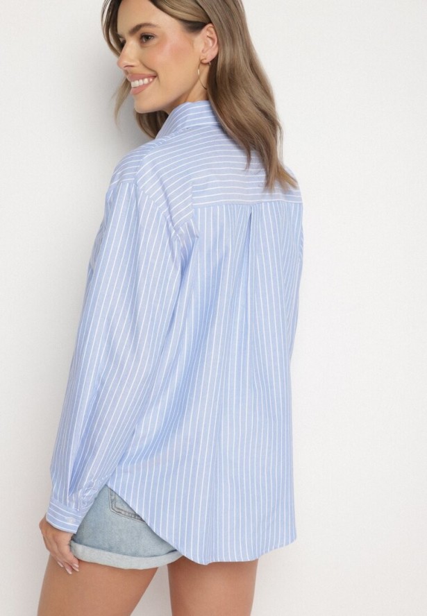 Jasnoniebieska Koszula o Kroju Oversize z Delikatne Paski z Haftem w Kształcie Serca Talaviela