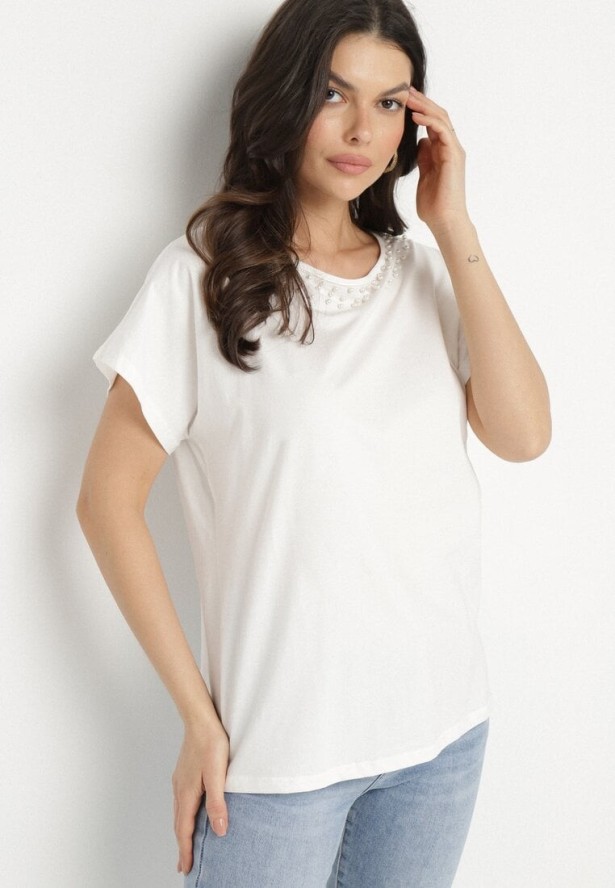 Biały Bawełniany T-shirt Nietoperz z Perłami i Koronką Eleziria