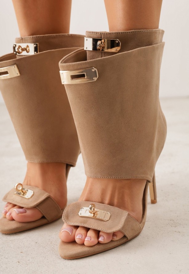 Brązowe Sandały w Stylu Botków z Ozdobnymi Klamrami Neamerephis