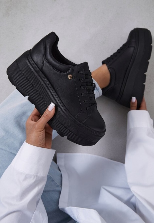 Czarne Sneakersy Vices na Grubej Podeszwie Tuliri