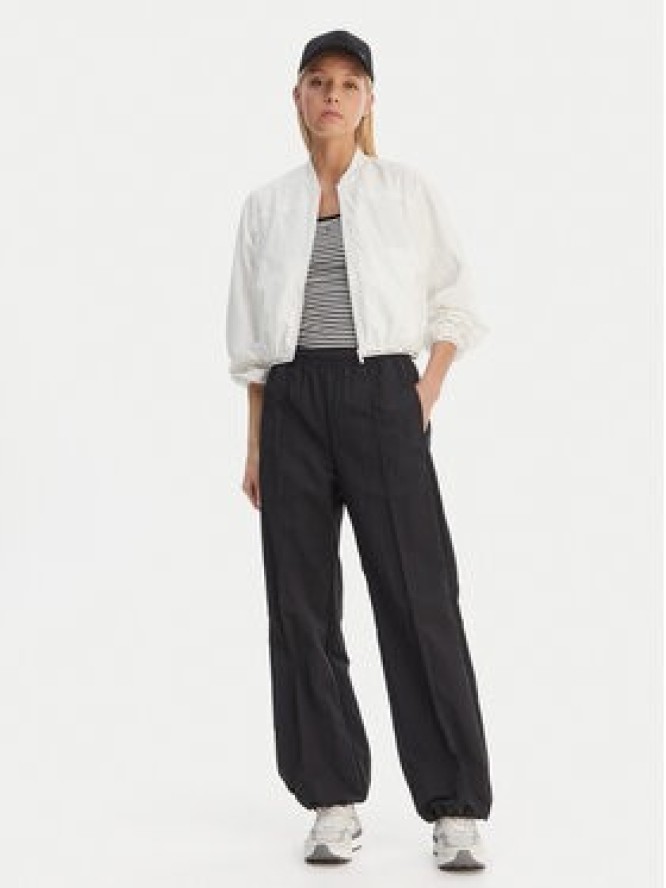 Tommy Jeans Kurtka bomber DW0DW22323 Biały Regular Fit