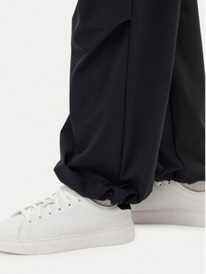 Champion Spodnie dresowe 117977 Czarny Loose Fit