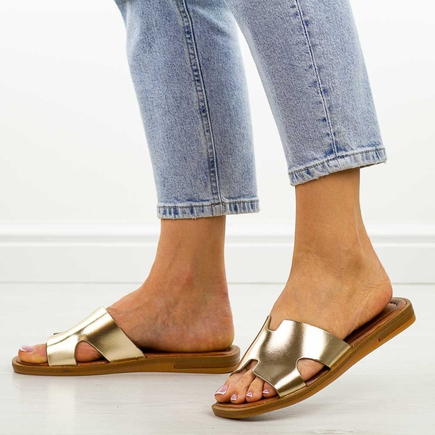 Złote skórzane klapki damskie Cambell 64013