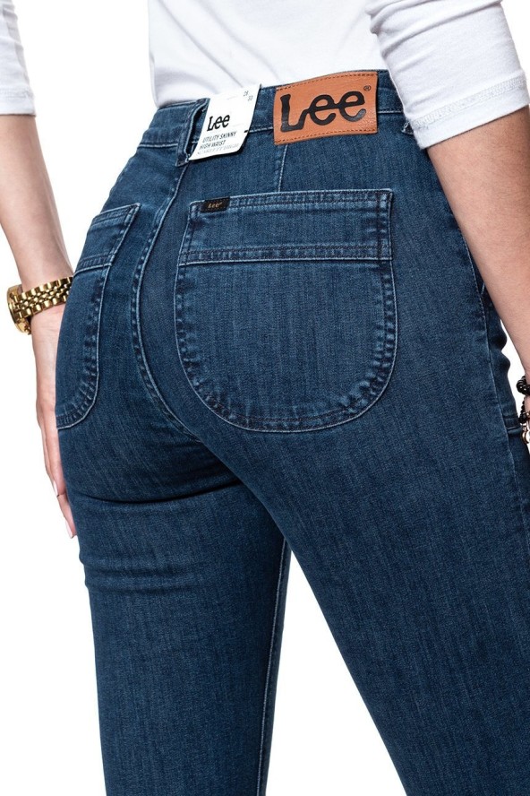 SPODNIE DAMSKIE LEE UTILITY SCARLETT HIGH DARK FOAM L31WMHGT 112107318