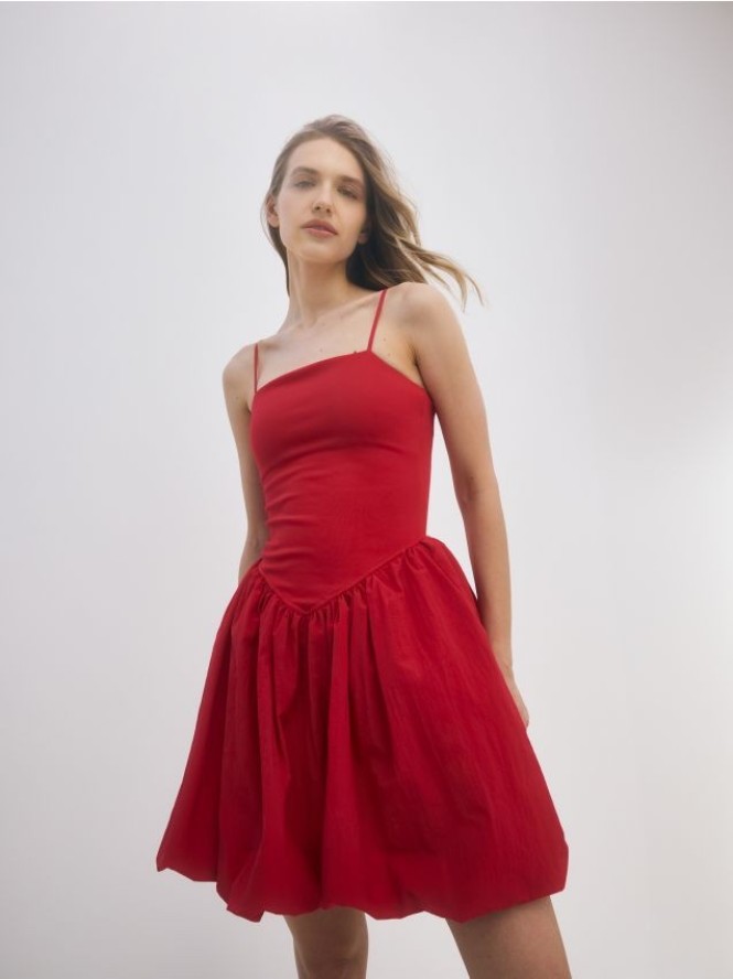 Sukienka bombka - czerwony
