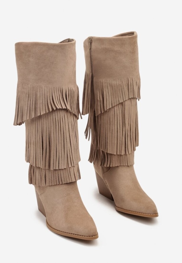 Ciemnobeżowe Kozaki Typu Kowbojki na Stożkowym Obcasie z Frędzlami Acirrive